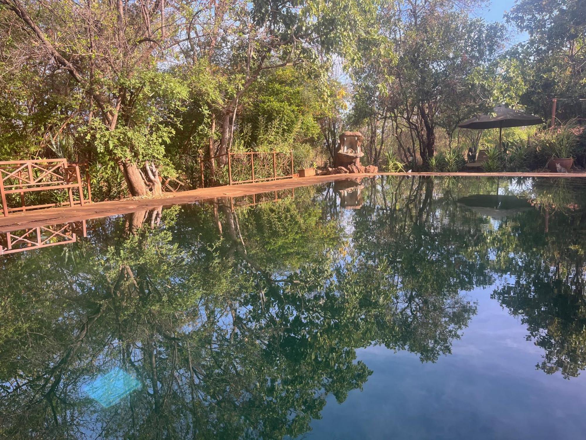 Ikweta Safari Camp Hotel Maua ภายนอก รูปภาพ