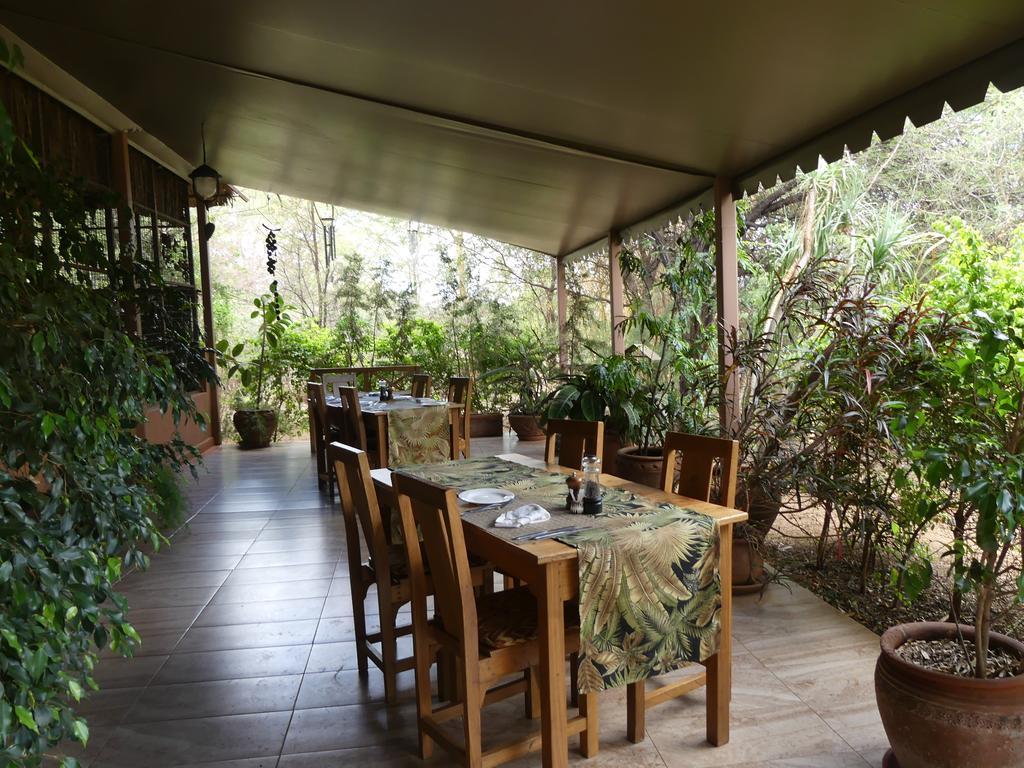 Ikweta Safari Camp Hotel Maua ภายนอก รูปภาพ