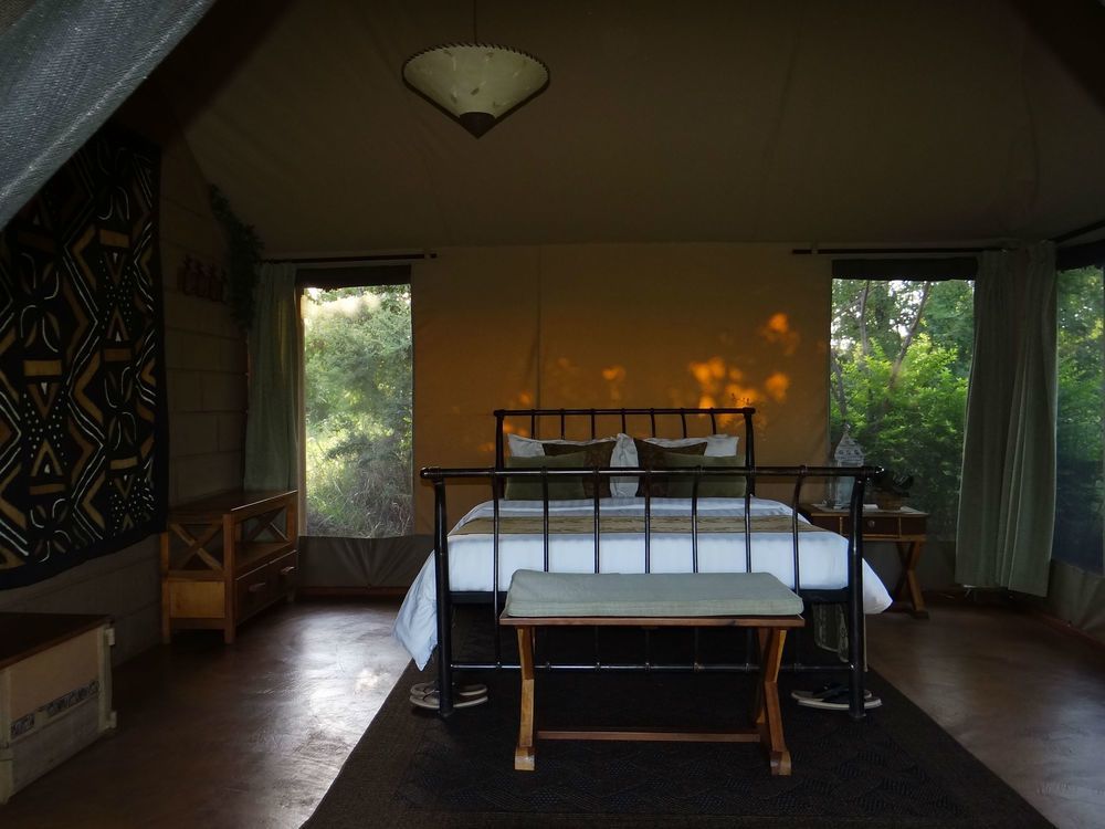 Ikweta Safari Camp Hotel Maua ภายนอก รูปภาพ